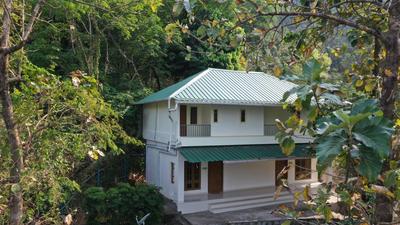 Pepper and Clove Enclave