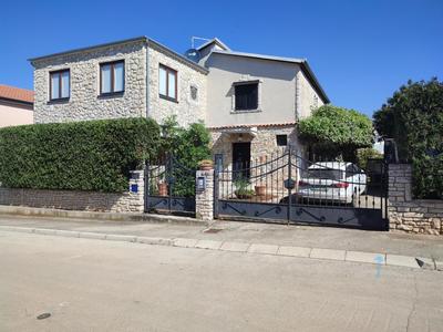 Lovely, big, apt1 with privat pool