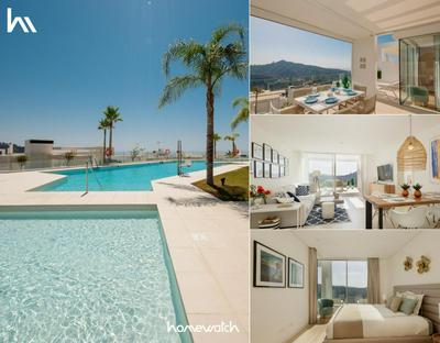 Modern apartment with views of the sea and mountains