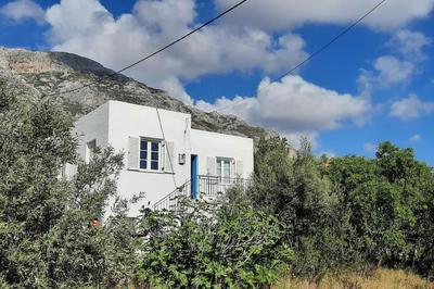 Mountain Villa with sea view