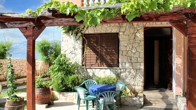 Apartment with sea and mountain views in Ražanac - 54 sqm.