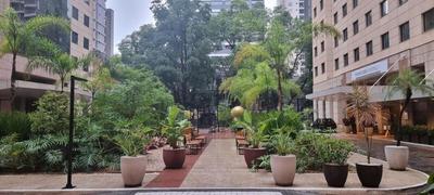 Aptos Modernos e Reformados, Próximo Metrô Moema