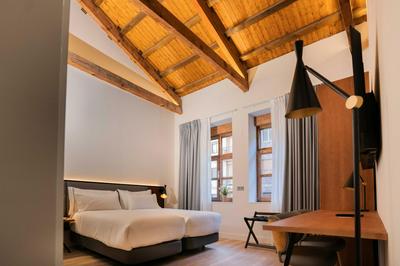 Prisma Suites