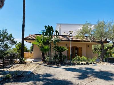 LUXURY VILLA Vittorianna Etna- Taormina & Seaview with Pool