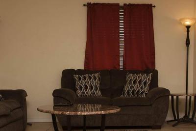 Less than 1 mile from Fort Sill 2 bedrooms!