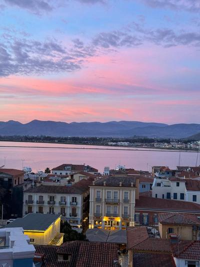 S&F Luxury Apartment