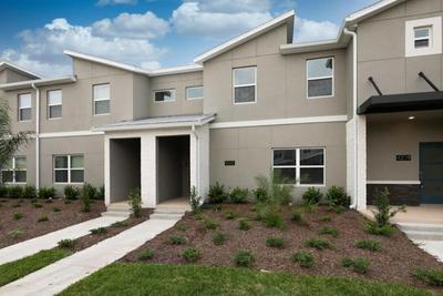 Modern Chic-Spacious, Private Pool, Prime Location