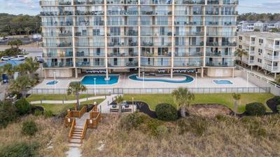 Oceanfront Luxury Top Location w Lazy River Pool Grills