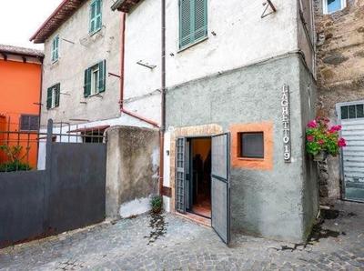 Il laghetto 19