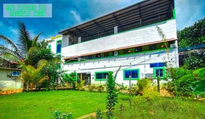 M M house
