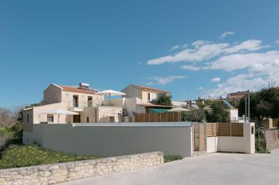 Filio luxury villa