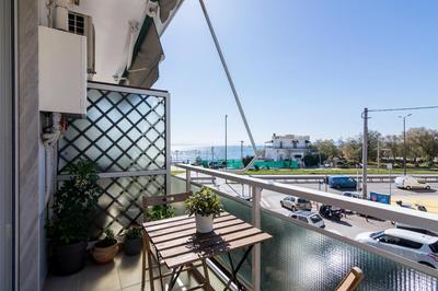 Modern Apartment near the Marina Flisvos