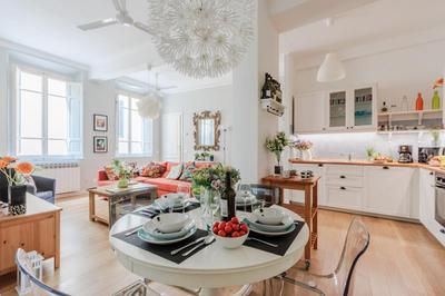 Miss Penny, a Welcoming Modern 2 Bedrooms Apartmen