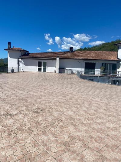 Appartamento con piscina