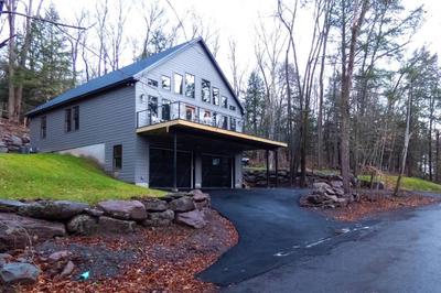 Modern Chalet with Hot Tub and Lake Access