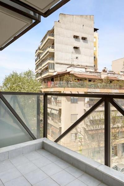 Βright boutique Apartment in vibrant neighbourhood