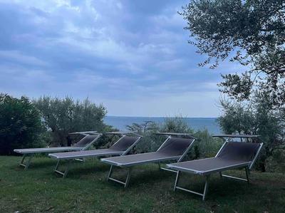La Baia, sul lago, tranquilla