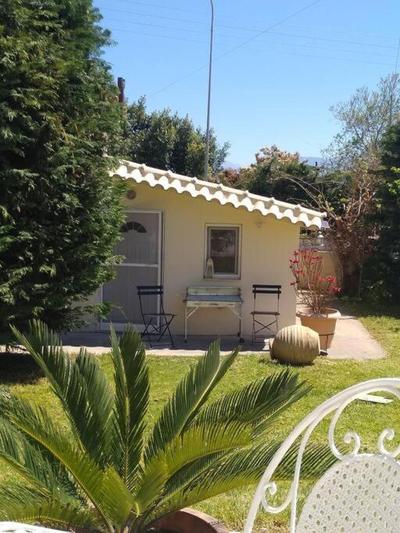 Cosy Garden Studio