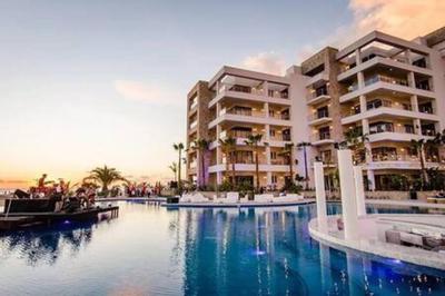 Beachfront 2 Bdrm Condo in Exclusive Diamante Golf