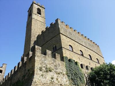 BORGO DE’ CENCI, lovely apartment below the Castel