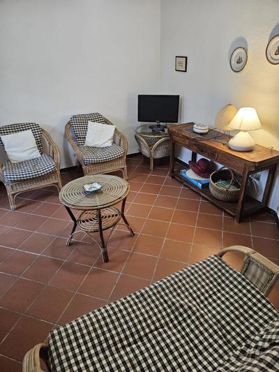 Porzione di villa fronte mare