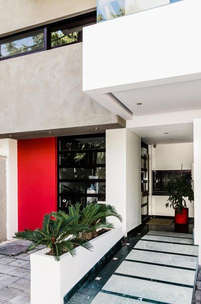 Luxury City One-bedroom Apartment