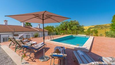 Casa Brenda Donald Antequera by Ruralidays