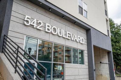 New Downtown ATL Condo Washer Dryer 542Blvd