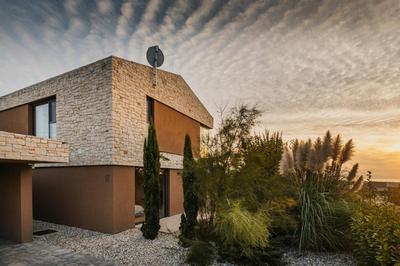 Luxury Villa Vigneto heated pool jacuzzi