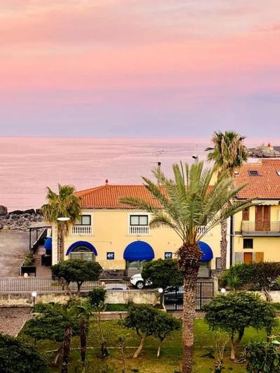 STYLISH SEA & ETNA VIEW HOME with PATIOS & PARKING