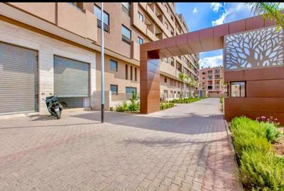 Superbe appartement en ville piscine parking m25
