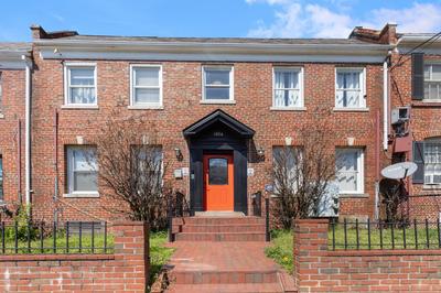 Luxury 2bd Haven in DC's Heart!