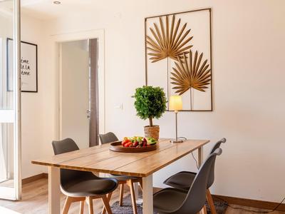 Livorno Central and Modern 2 Apts & 1 Room!