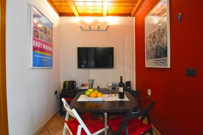NaplEssence Guest House
