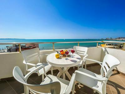 Breathtaking sea view apartment 687