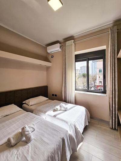 Sunflower Twin room