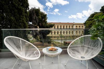 Velvet Luxury Apartments near the City Center by BiNoBi!