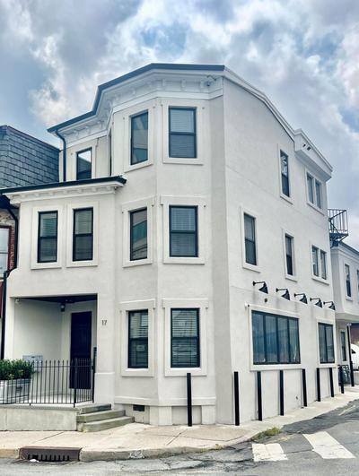 Modern Fully Renovated Suite & Loft in Downtown Trenton