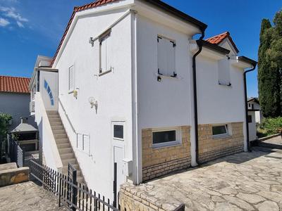 Gušt