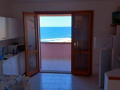 LA ROCCIA SUL MARE