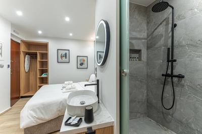 Stylish Living-Avra