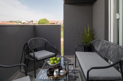 ANNI - Modern & cosy apartment - with garage & balcony