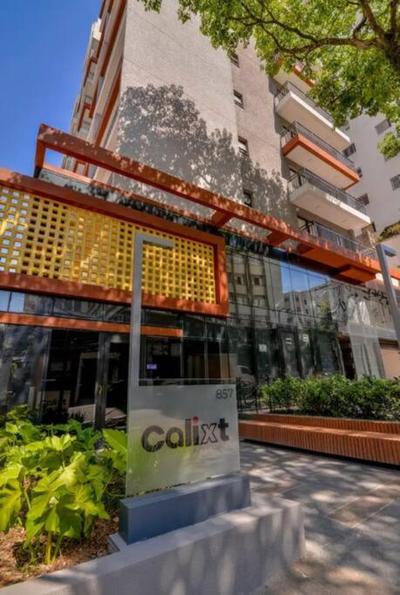 Pinheiros Studio - Vista Praça Benedito Calixto