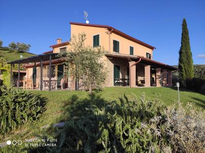 Cintoia, Tuscany Beautiful villa with private pool
