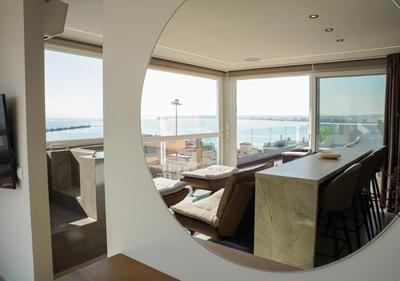 ABOVE premium rooftop suite