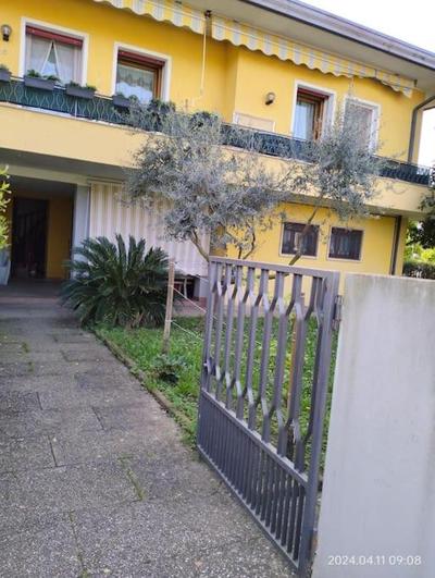 Appartamento Casa Gialla Quartiere tranquillo a Padova vicino al centro e servizi