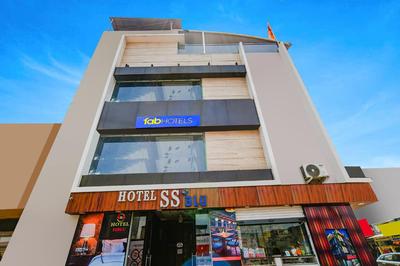 FabHotel SS Blue