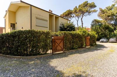 Residence Il Giardino - Sunny Apartment W/Parking!