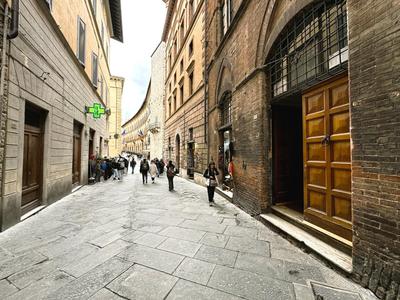 Marilyn - Near the Duomo