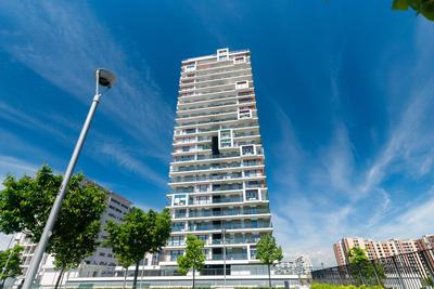 Apartment with Panoramic View of Milan and public free parking lot